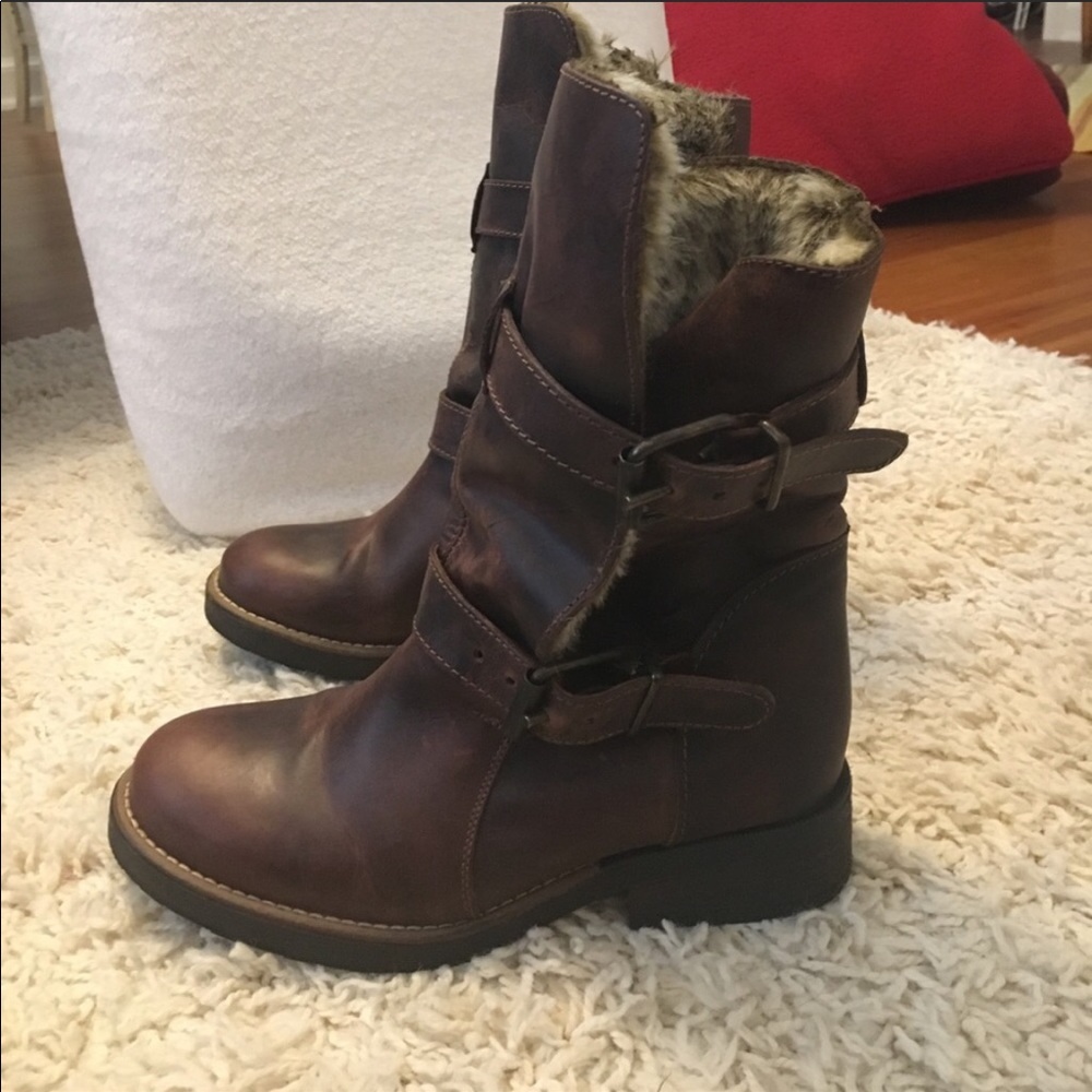 Steve Madden brown boots 7.5
